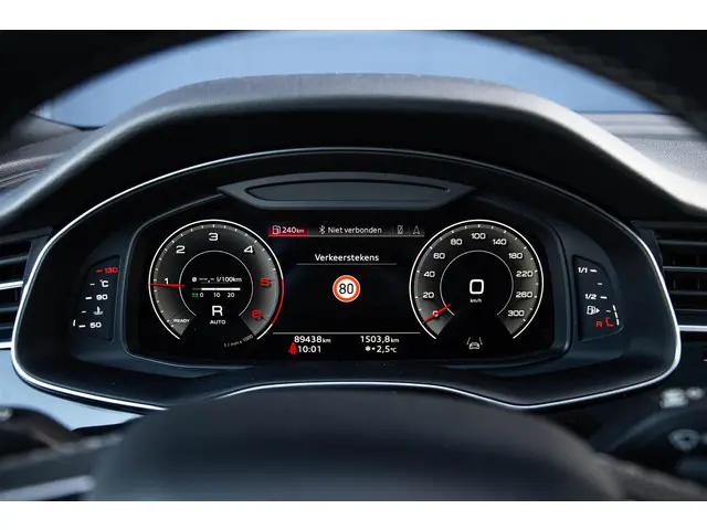 Audi Q7 SQ7 S-Line Grijs kenteken 2020 Diesel 42