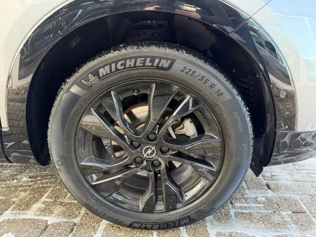 Opel Grandland 1.2 Turbo GS Line 2023 Benzine 6