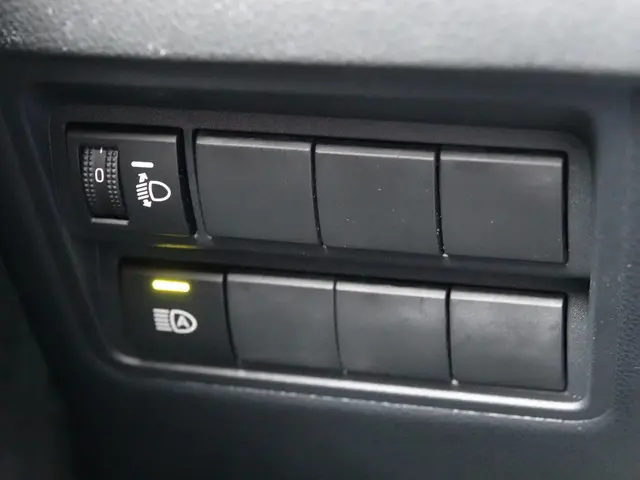 Toyota Yaris 1.5 Hybrid Dynamic 2021 Hybride Benzine 26