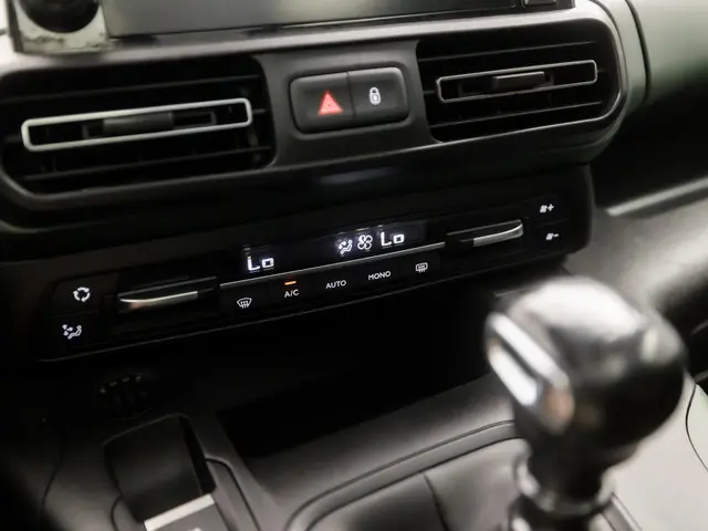 Citroën Berlingo 1.2 PureTech Shine Sport 2019 Benzine 10