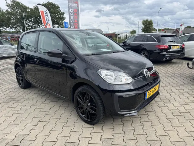 Volkswagen up! 1.0 BMT move up! 2019 Benzine 5