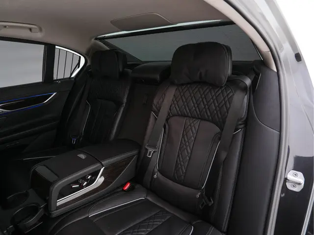 BMW 7 Serie 745e High Executive 2022 Hybride Benzine 30