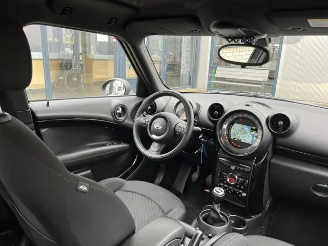 MINI Countryman 1.6 One Pepper 2016 Benzine 54