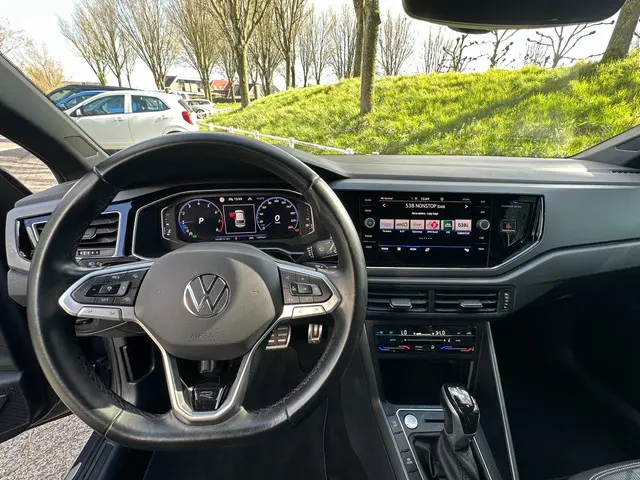 Volkswagen Taigo 1.0 TSI R-Line automaat 2024 Benzine 34