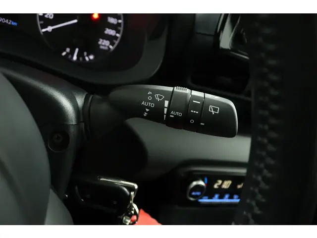 Toyota Yaris 1.5 Hybrid Active 2020 Hybride Benzine 31