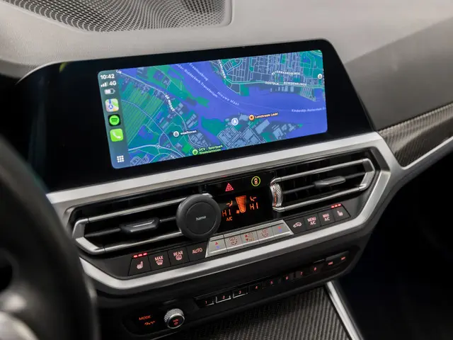 BMW 3 Serie M340i xDrive High Executive 2021 Benzine 31