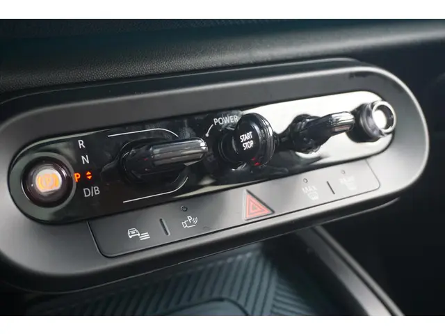 MINI Countryman Mini E Favoured 2024 Elektrisch 18