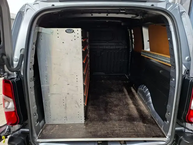 Opel Combo 1.5D L2H1 Edition 2021 Diesel 14
