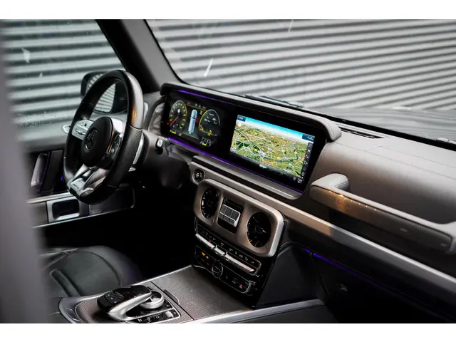 Mercedes-Benz G-Klasse 500 2018 Benzine 32