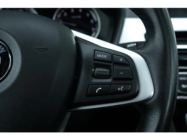 BMW X1 sDrive20i Executive Edition 2019 Benzine 19