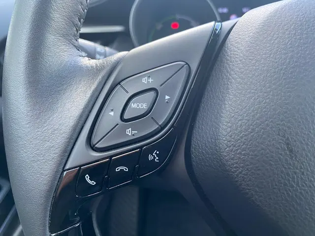 Toyota C-HR 2.0 Hybrid Dynamic 2024 Hybride Benzine 22