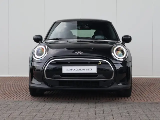MINI Electric Mini MINI Yours 33 kWh 2023 Elektrisch 2