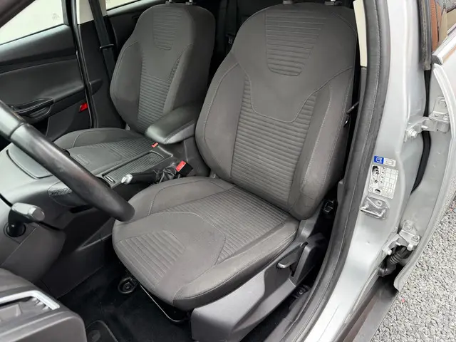 Ford Focus Wagon 1.0 Titanium | 2017 | 2017 Benzine 9