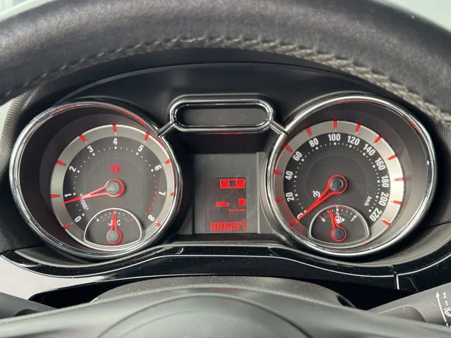 Opel ADAM 1.4 Glam 2013 Benzine 24