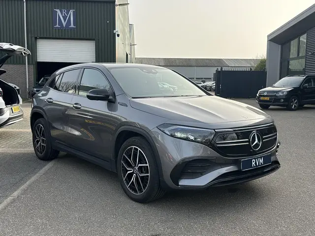 Mercedes-Benz EQA 250+ AMG Line 71 kWh 2023 Elektrisch 3