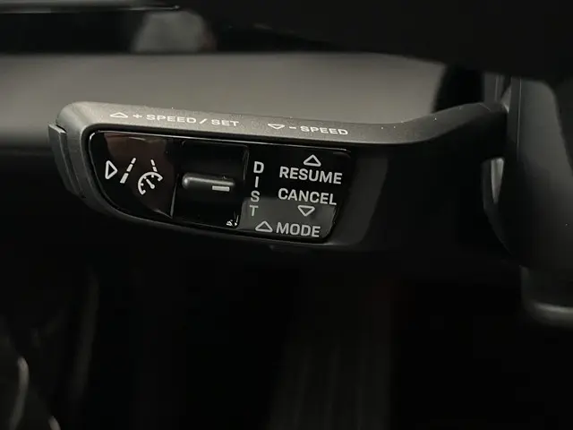 Porsche Taycan Cross Turismo 4S 93 kWh 2023 Elektrisch 37