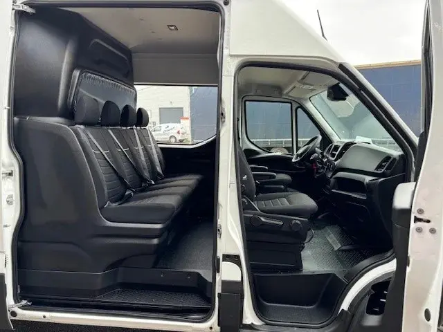 Iveco Daily 35S16V A8 Dubbele cabine Euro 6 2024 Diesel 11