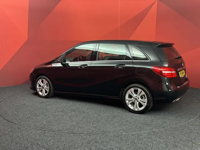 Mercedes-Benz B-Klasse 180 Ambition 2017 Benzine 19