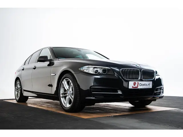BMW 5 Serie 520i Executive 2016 Benzine 47
