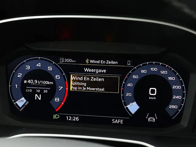 Audi Q3 35 TFSI 150pk S-tronic S edition 2022 Benzine 17