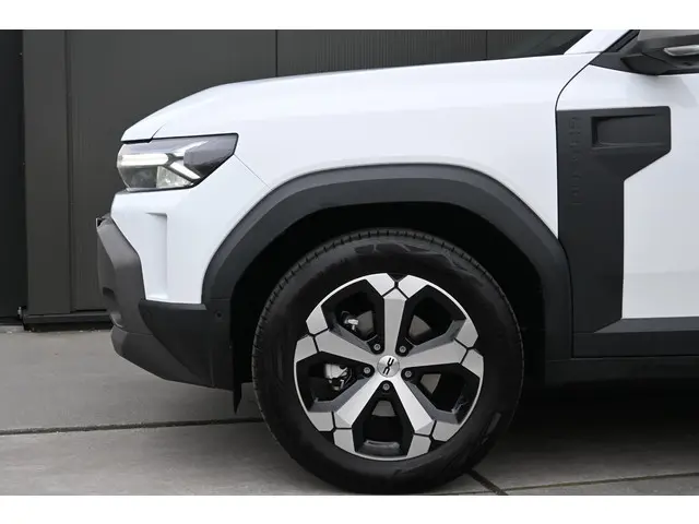 Dacia Duster Hybrid 140 PK Journey 2024 Hybride Benzine 4