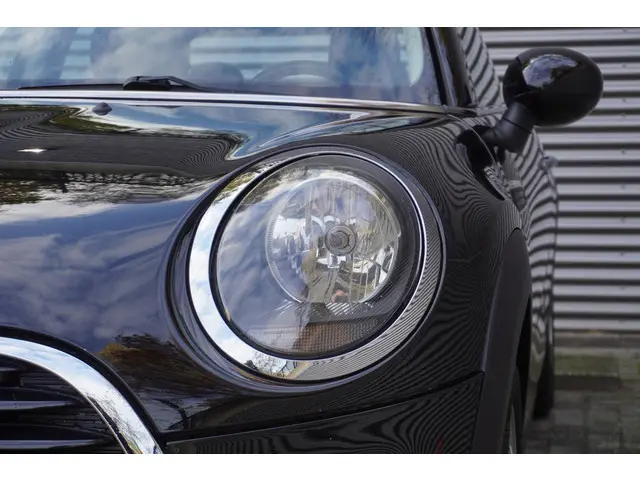 MINI 3-Deurs Cooper C 2019 Benzine 14