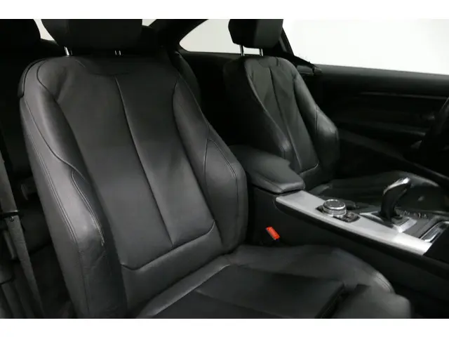 BMW 4 Serie Coupé 428i xDrive M Sport 2014 Benzine 29
