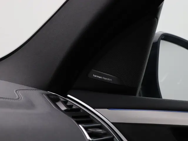 BMW X3 xDrive30e 2024 Hybride Benzine 25