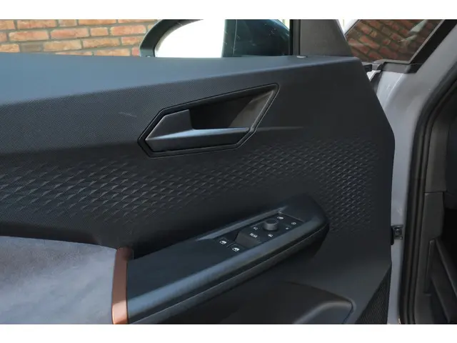 CUPRA Born Adrenaline 62 kWh 204pk 2022 Elektrisch 23