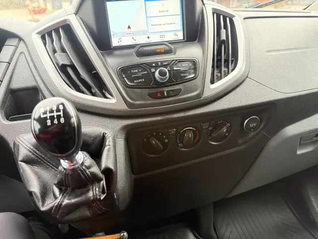 Ford Transit 350 2.0 TDCI L2H2 Trend 2018 Diesel 17