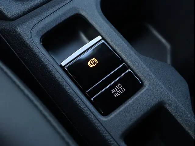 Volkswagen Caddy Cargo 2.0 TDI Comfort 2024 Diesel 38