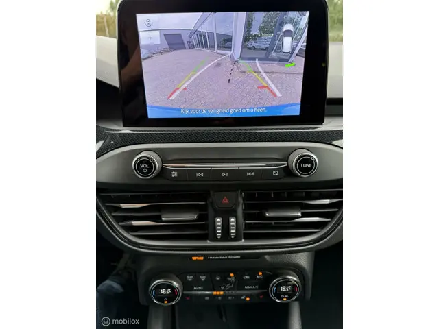 Ford Focus 2.3 EcoBoost ST-X BJ.2022 281pk 2022 Benzine 6