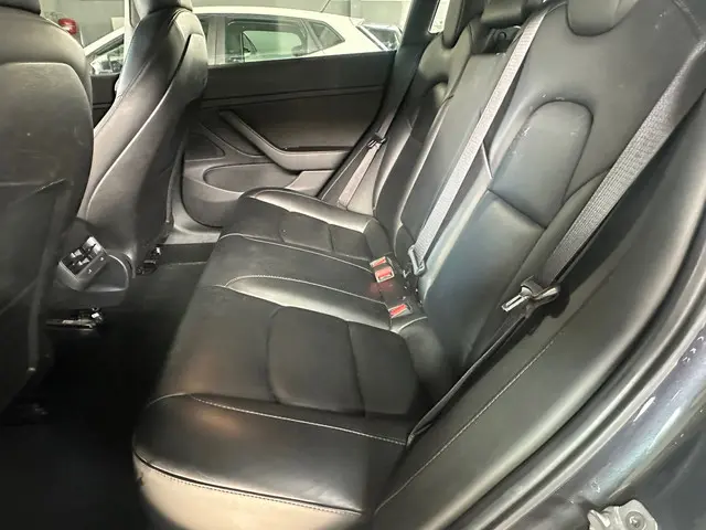Tesla Model 3 Standard RWD Plus 60 kWh 2019 Elektrisch 16