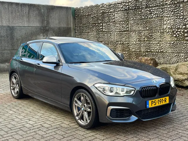 BMW 1 Serie M140i xDrive High Executive 2017 Benzine 6