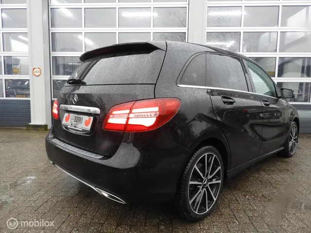 Mercedes-Benz B-Klasse 250 Prestige 2015 Benzine 6