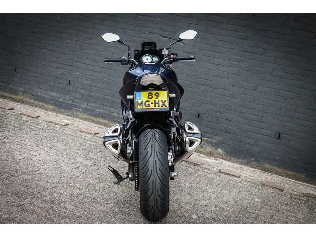 Kawasaki Z1000 Tour 2016 Benzine 6