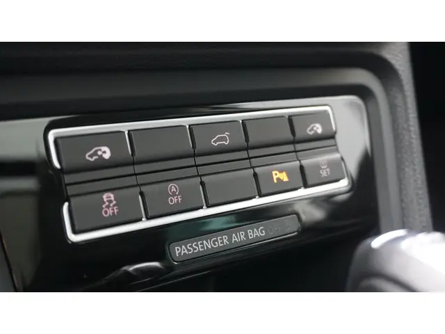 SEAT Alhambra 2.0 TSI 221PK 7-Zits 2017 Benzine 32