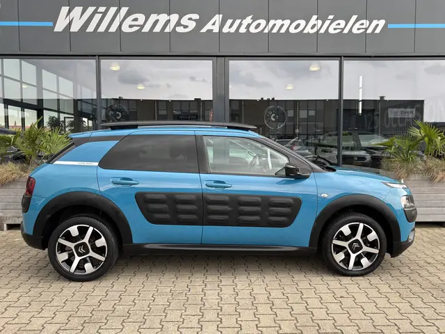 Citroën C4 Cactus 1.2 PureTech Shine 2018 Benzine 4