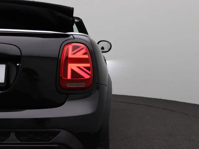 MINI Cooper S Cabrio John Cooper Works 2023 Benzine 20