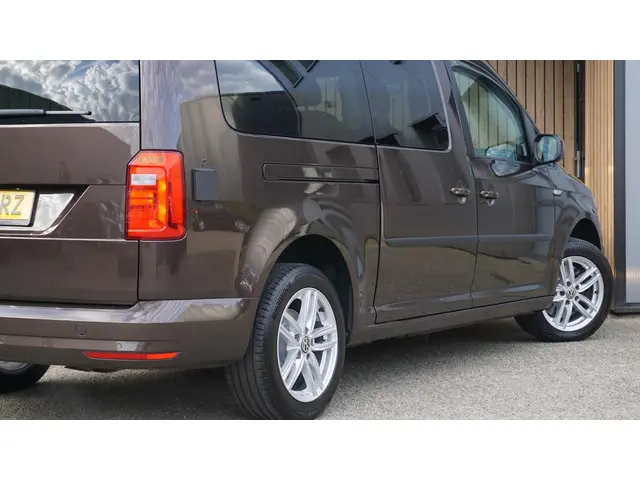 Volkswagen Caddy Maxi 1.4 TSI 125pk 7-Zits 2019 Benzine 43