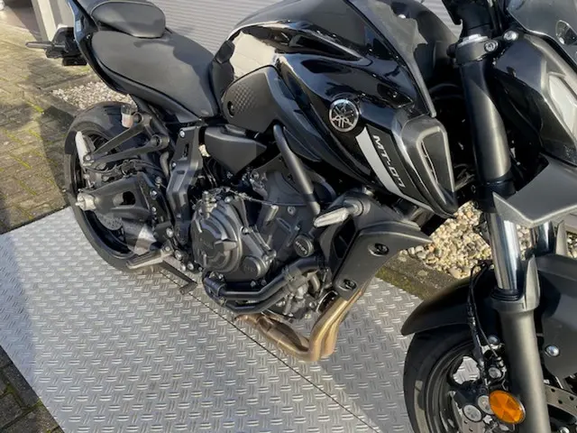 Yamaha MT 07 ABS 2021 Benzine 8