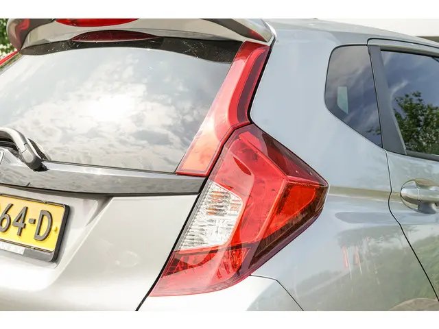 Honda Jazz 1.3i VTEC ELEGANCE 2016 Benzine 37