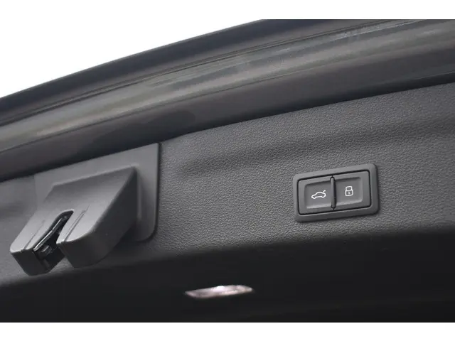 Audi RS6 Avant 4.0 TFSI quattro 2022 Benzine 37