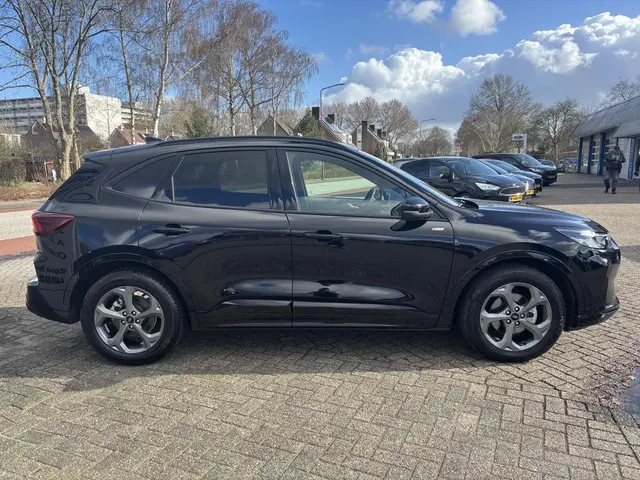 Ford Kuga 2.5 FHEV ST-Line 2025 Hybride Benzine 7