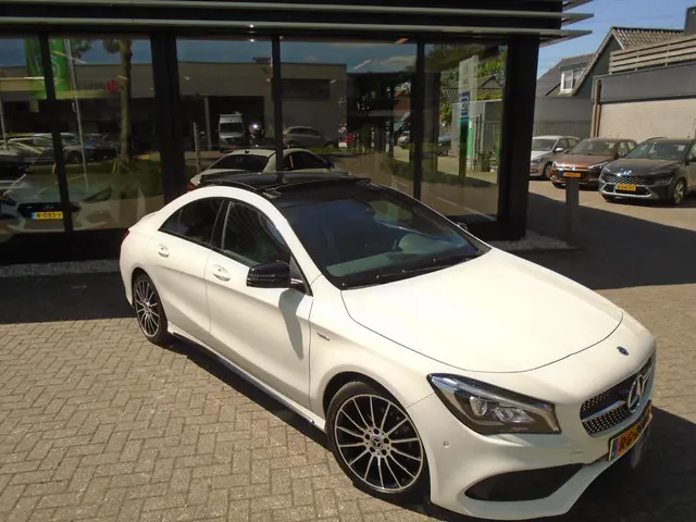 Mercedes-Benz CLA 180 2017 Benzine 5