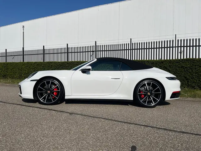 Porsche 911 Cabrio 3.0 Carrera 4 S 2019 Benzine 11