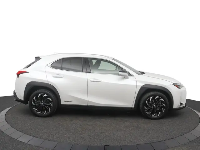 Lexus UX 250h Luxury Line 2020 Hybride Benzine 13