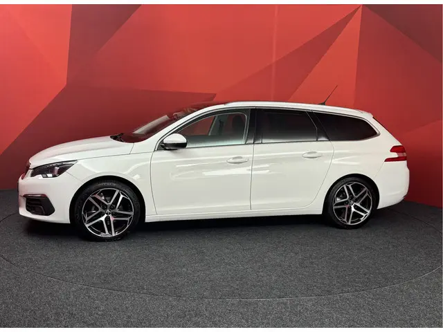 Peugeot 308 SW 1.2 PureTech GT 2018 Benzine 16