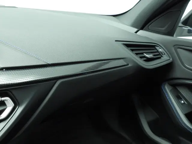 BMW 1 Serie 118i Automaat M Sport Plus 2020 Benzine 37