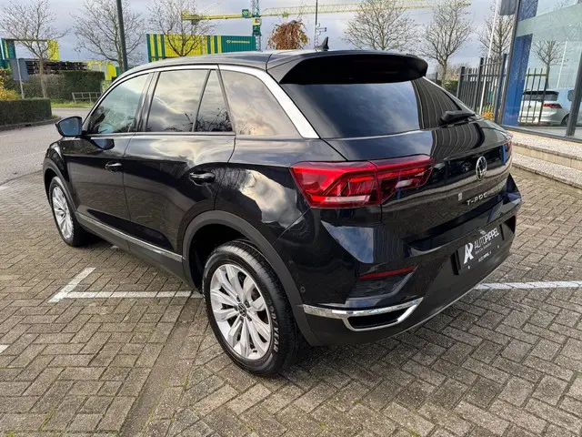 Volkswagen T-Roc 1.5 TSI Sport 2021 Benzine 4
